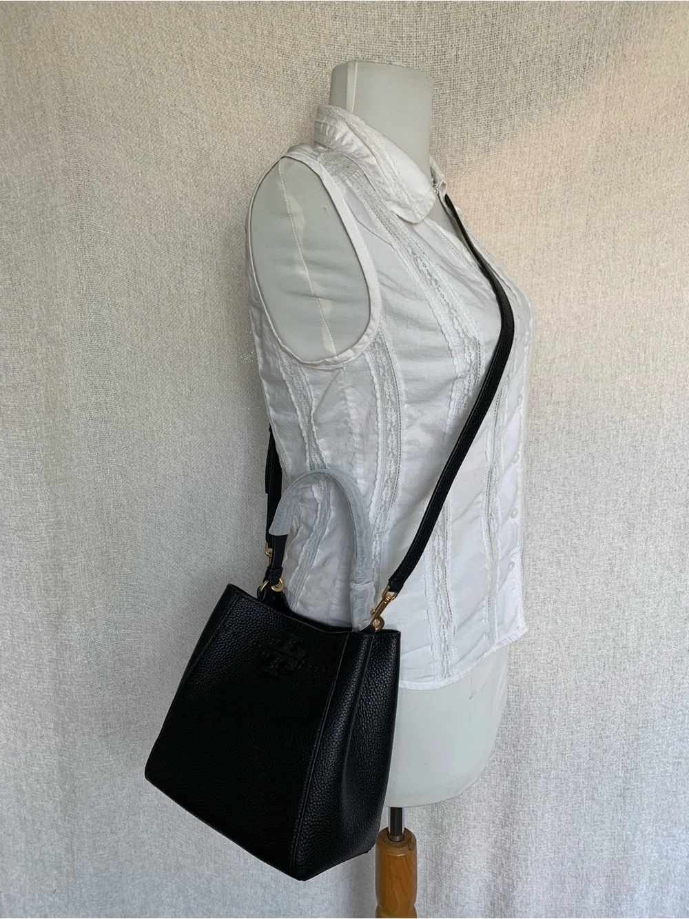 Tory Burch Mcgraw Black Pebbled Leather Small Bucket Tote Bag + Bi-fold Wallet
